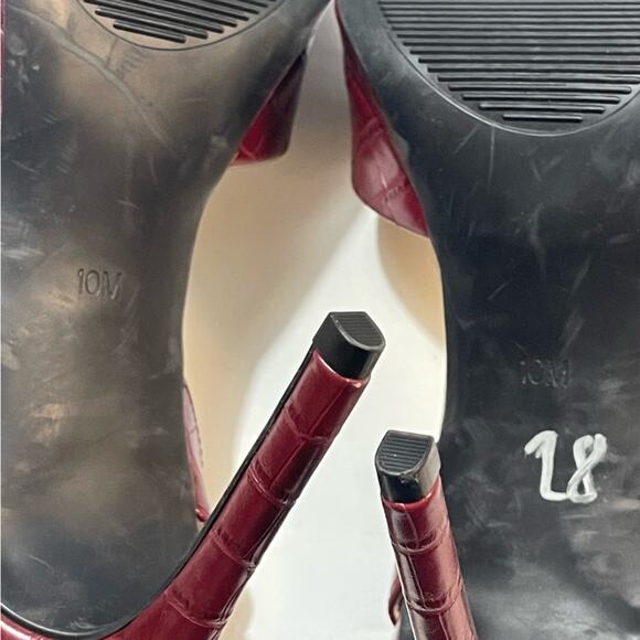 Guess tafton red‎ heels size 10 - Picture 7 of 8